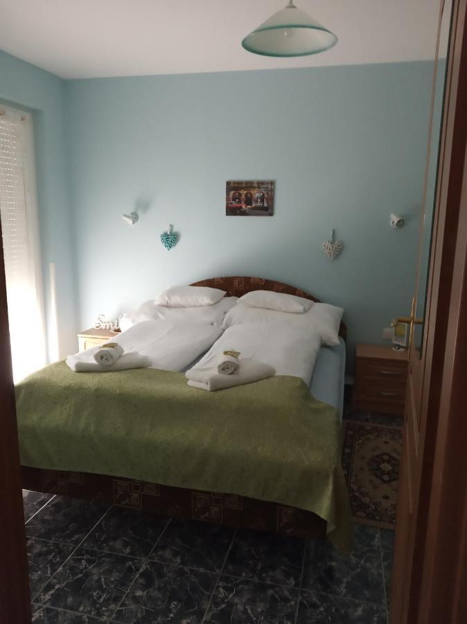 Atlas Apartman Buk Luaran gambar